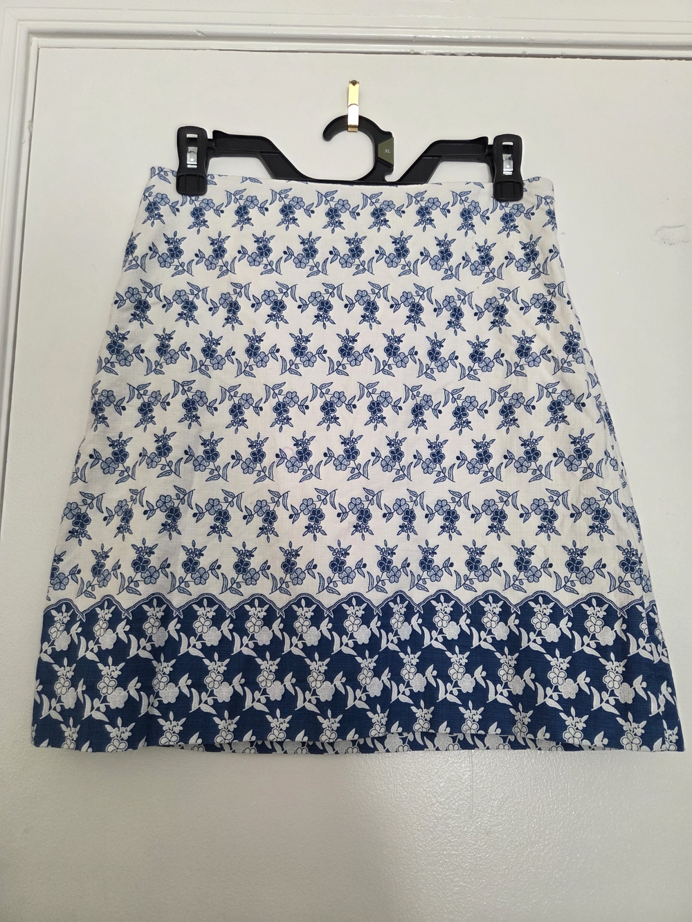 LOFT Outlet Petite Blue White Floral Cotton Blend A-Line Skirt Size 0P